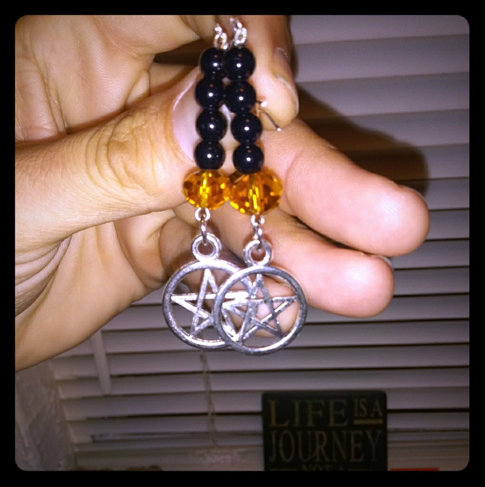 HandMade Halloween Pentagram Earrings.